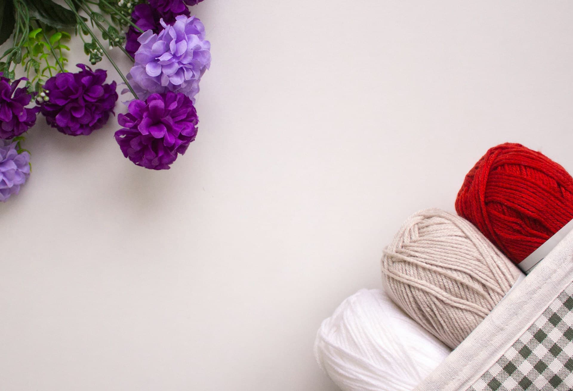 Handcrafted crochet flowers by AmnArt